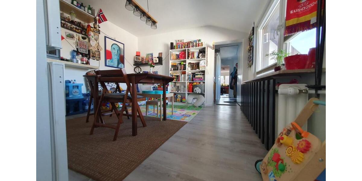 Dachgeschoßwohnung Frankfurt am Main Niederrad - 2 Zimmer, 70 m&sup2;, 870&euro; | Angebot:26265660