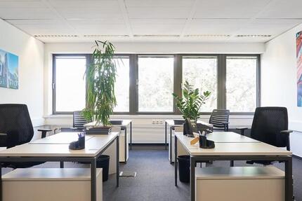 Vollumfängliches Paket: Renoviertes Büro mit Teilklimatisierung zimmer