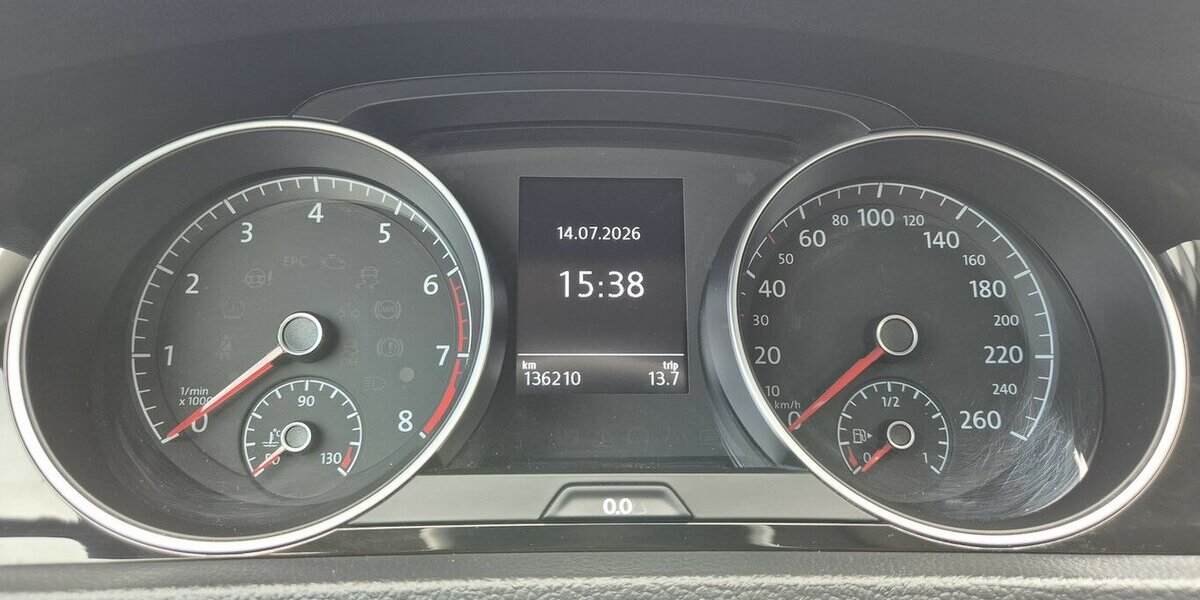 VW Golf Join, R-Line, Navi, LED, Klima, Sitzheizung, 136.200 km 15.890 &euro; Rodgau 63110
