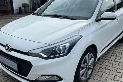 Hyundai i20 88.743 km 10.680 &euro; Mühltal 64367