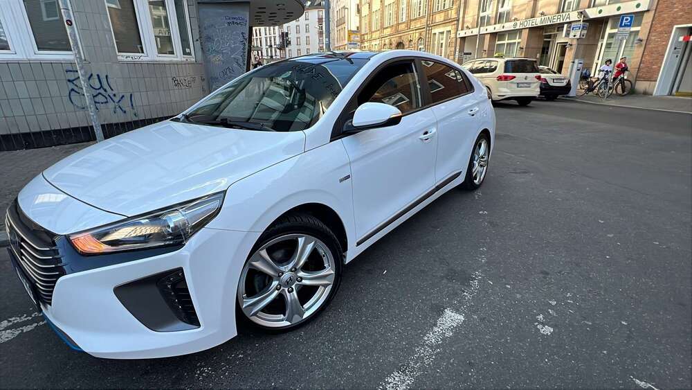 Hyundai IONIQ 131.000 km 12.000 &euro; Mühltal 64367