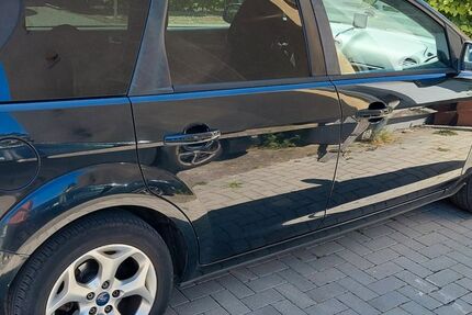 Ford Focus 253.000 km 900 &euro; Bischofsheim 65474