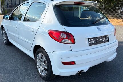 Peugeot 206 56.000 km 3.900 &euro; Dreieich 63303