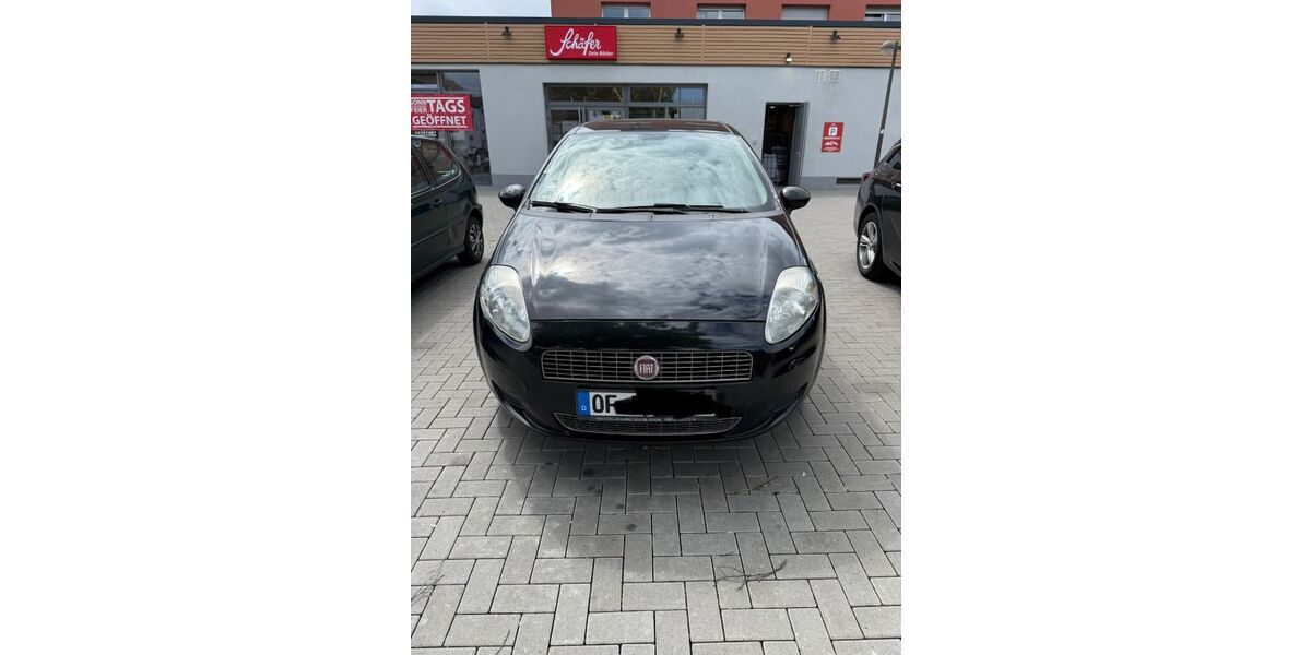 Fiat Grande Punto 183.000 km 1.111 &euro; Obertshausen 63179