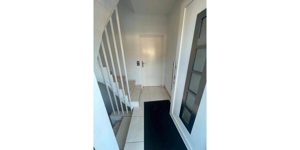 Erdgeschoßwohnung Frankfurt am Main Ostend - 1 Zimmer, 33 m&sup2;, 900&euro; | Angebot:26209850