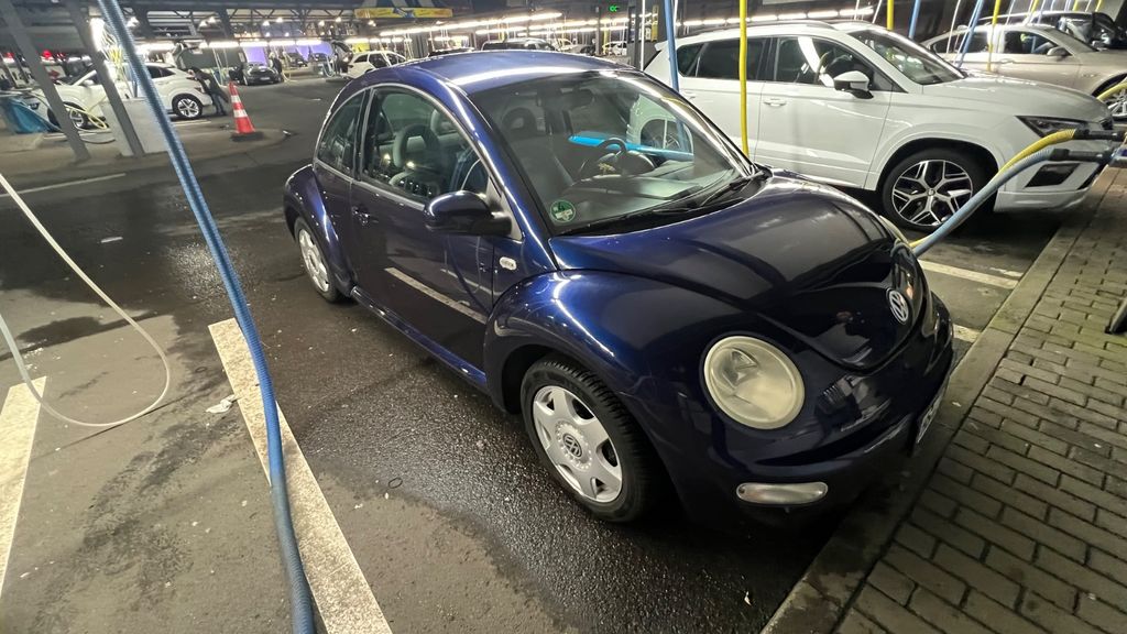 VW Beetle 168.000 km 2.100 &euro; Frankfurt am Main 60385
