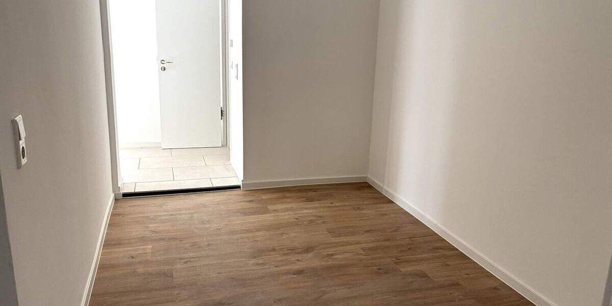 Erdgeschoss-Genuss: Großzügiges Wohnerlebnis mit Garten 3 zimmer