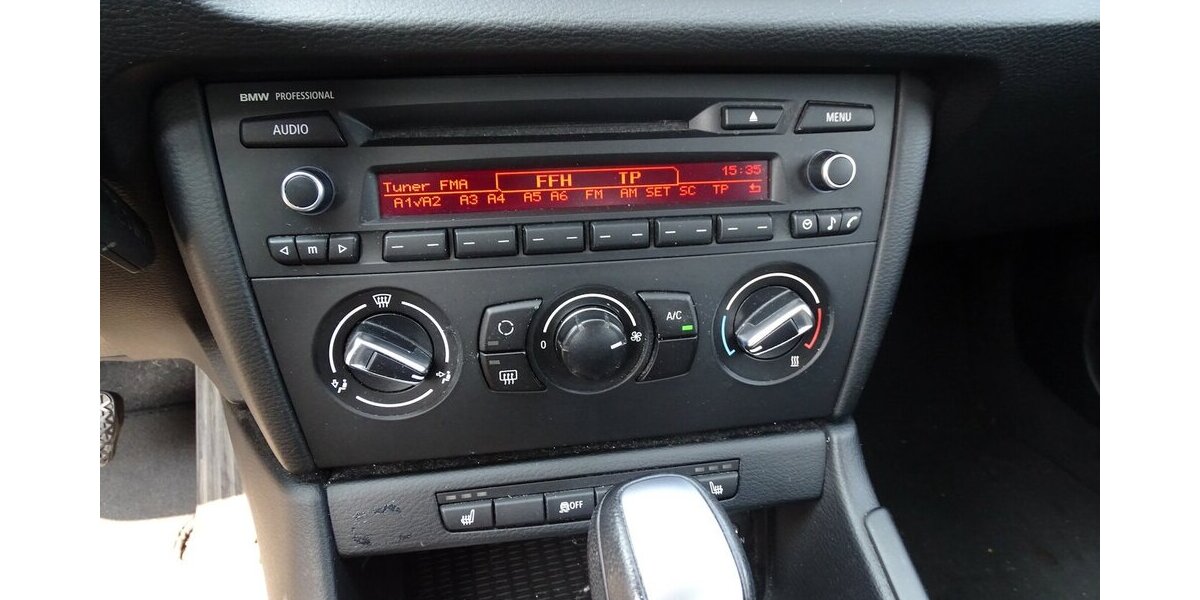 BMW X1 1.8l i sDrive, Steptronic, Sitzheizung, PDC hin 154.921 km 8.690 &euro; Rodgau 63110