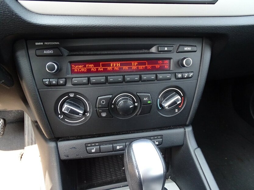 BMW X1 1.8l i sDrive, Steptronic, Sitzheizung, PDC hin 154.921 km 8.990 € Rodgau 63110