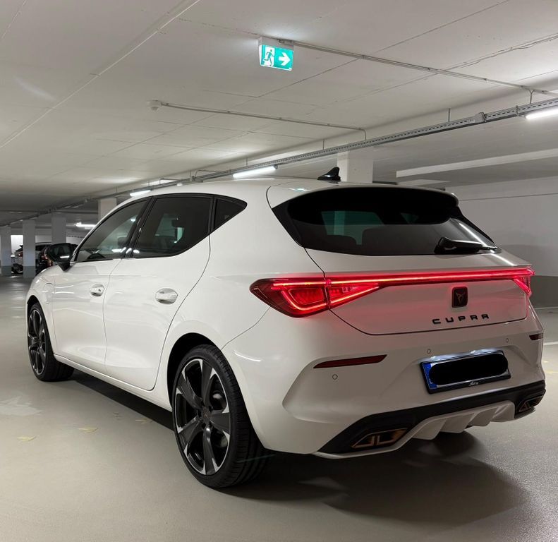 Cupra Leon 58.000 km 20.700 € Bensheim 64625