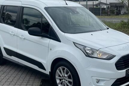 Ford Tourneo Connect 140.000 km 11.980 &euro; Langen 63225