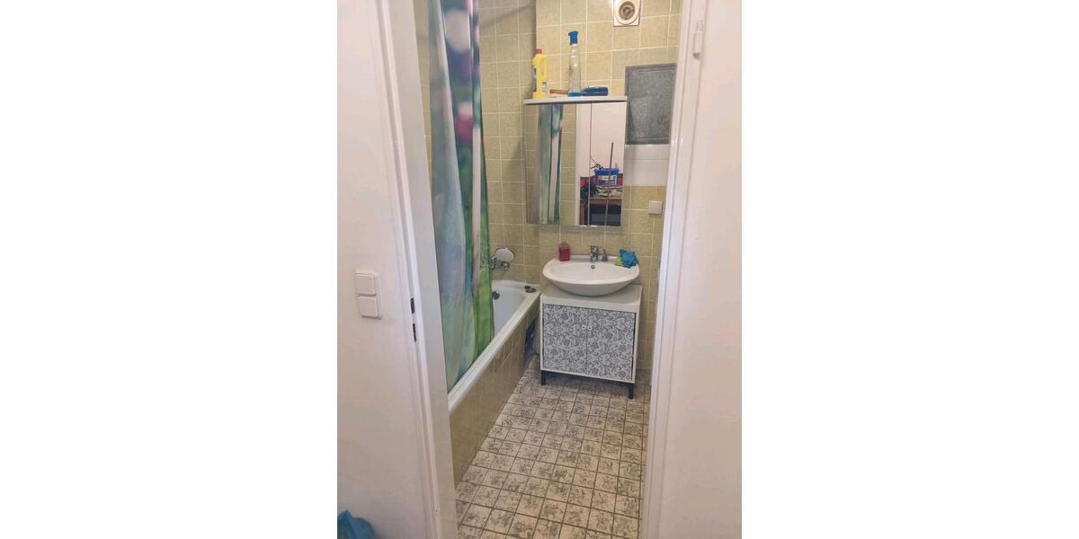 Etagenwohnung Groß-Gerau Gerau - 2 Zimmer, 70 m&sup2;, 400&euro; | Angebot:26286551