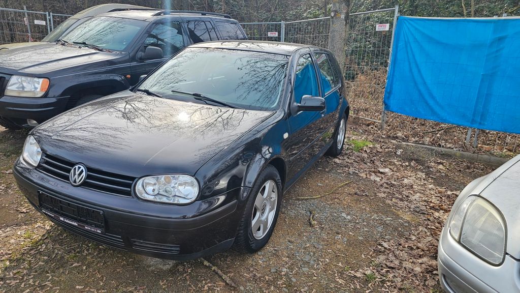 VW Golf 183.000 km 2.699 &euro; Weiterstadt 64331