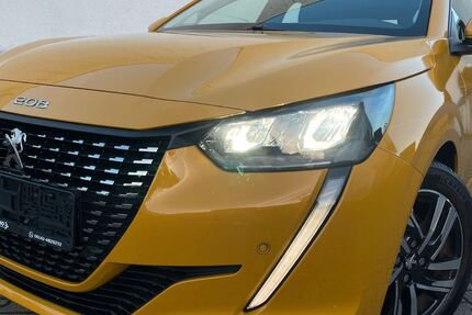 Peugeot 208 60.000 km 13.990 &euro; Rüsselsheim 65428