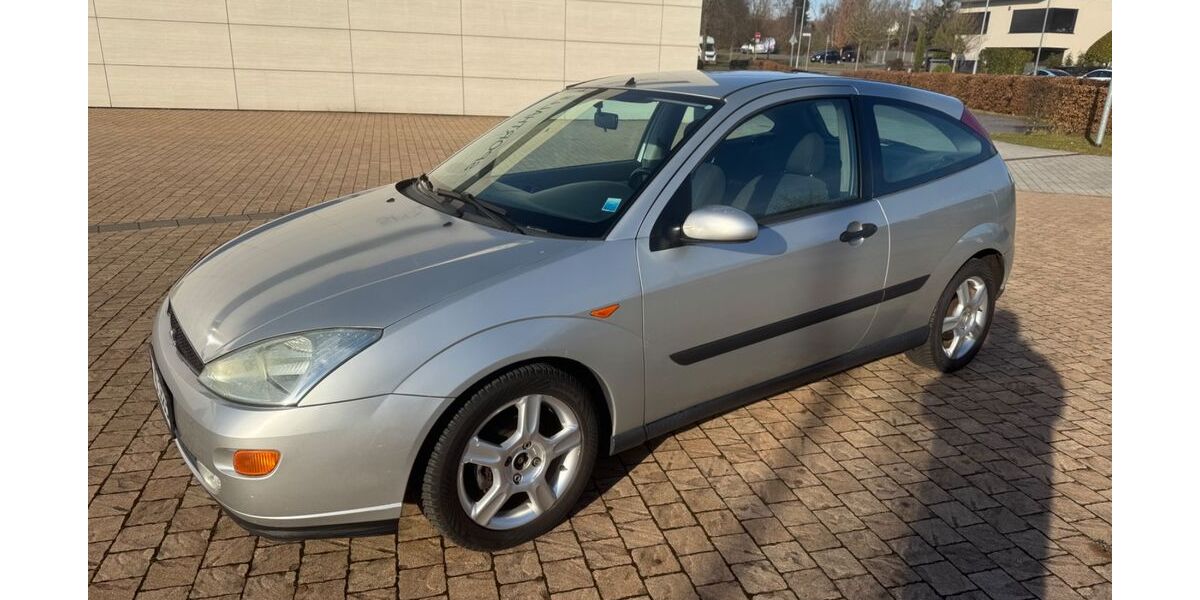 Ford Focus 158.000 km 1.699 &euro; Frankfurt 60318