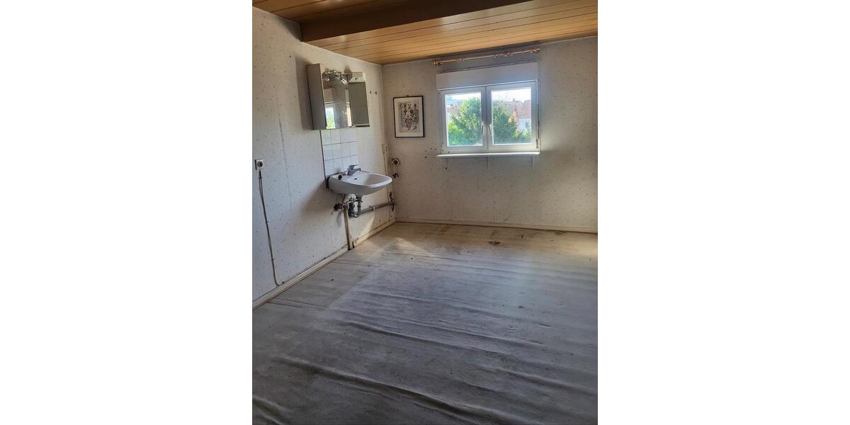 Einfamilienhaus Heppenheim (Bergstraße) - 7 Zimmer, 170 m&sup2;, 390.000&euro; | Angebot:27115149