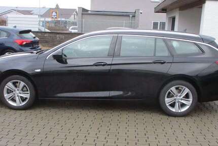 Opel Insignia 136.744 km 12.899 &euro; Babenhausen 64832