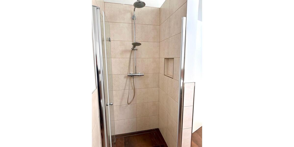 Dachgeschoßwohnung Bischofsheim - 2 Zimmer, 48 m&sup2;, 950&euro; | Angebot:26705427