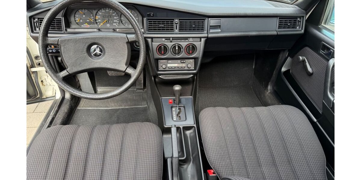 Mercedes-Benz 190 164.500 km 6.750 &euro; Hofheim 65719