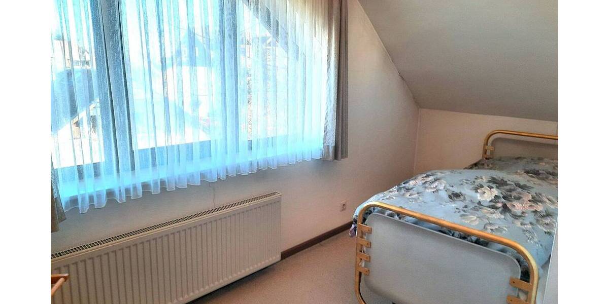 Einfamilienhaus Kriftel - 8 Zimmer, 251 m&sup2;, 1.080.000&euro; | Angebot:25968360