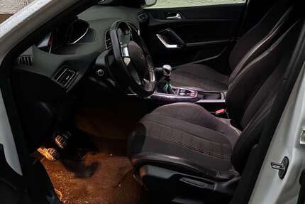 Peugeot 308 143.365 km 8.900 € Pfungstadt 64319