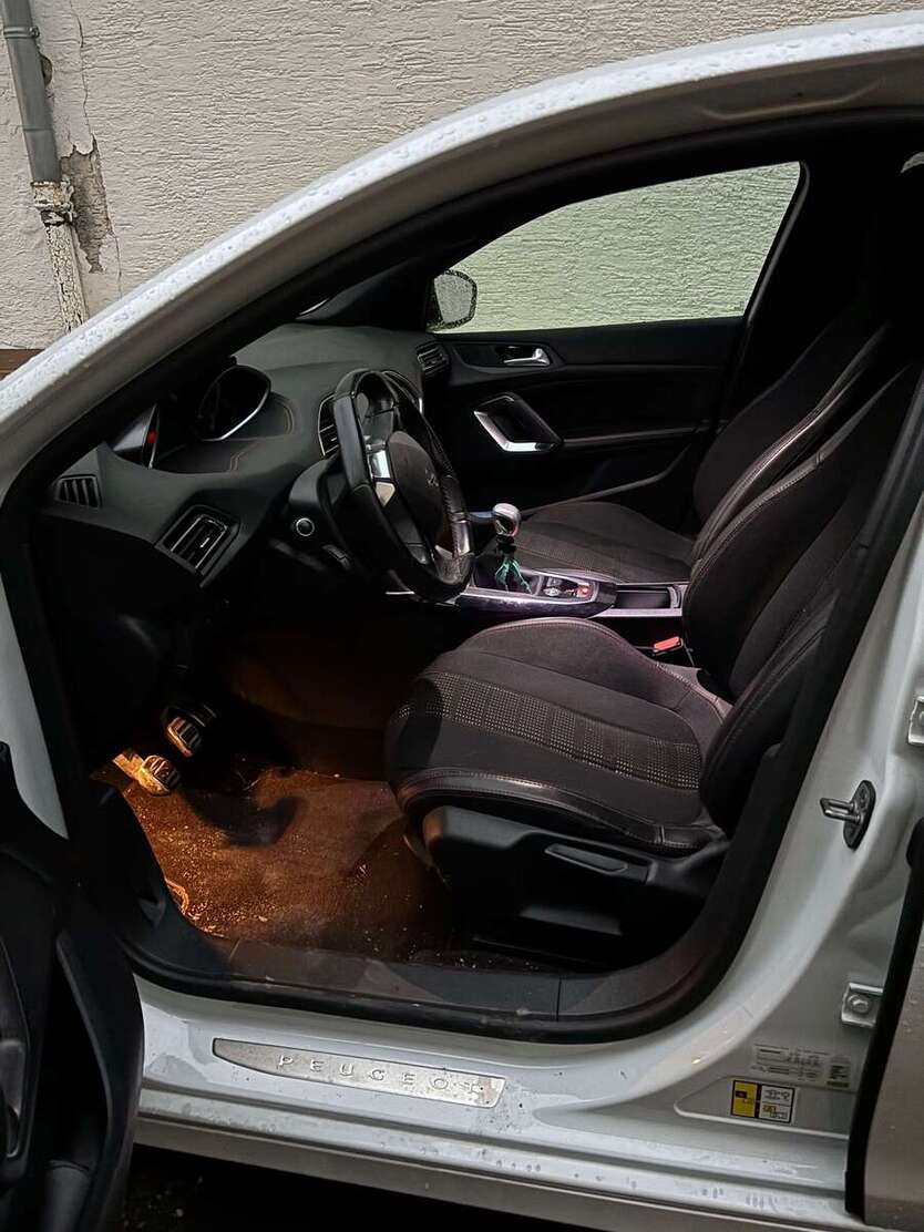 Peugeot 308 143.365 km 8.900 € Pfungstadt 64319