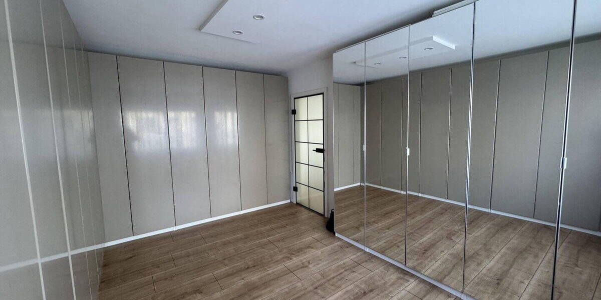 Etagenwohnung Frankfurt am Main Sachsenhausen - 3 Zimmer, 85 m&sup2;, 1.850&euro; | Angebot:26856091