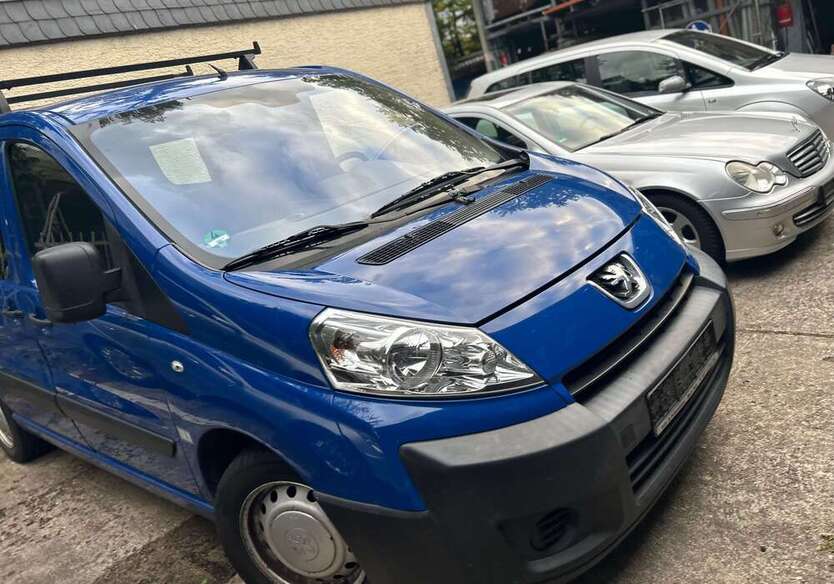 Peugeot Expert 153.000 km 2.700 € Offenbach 63069