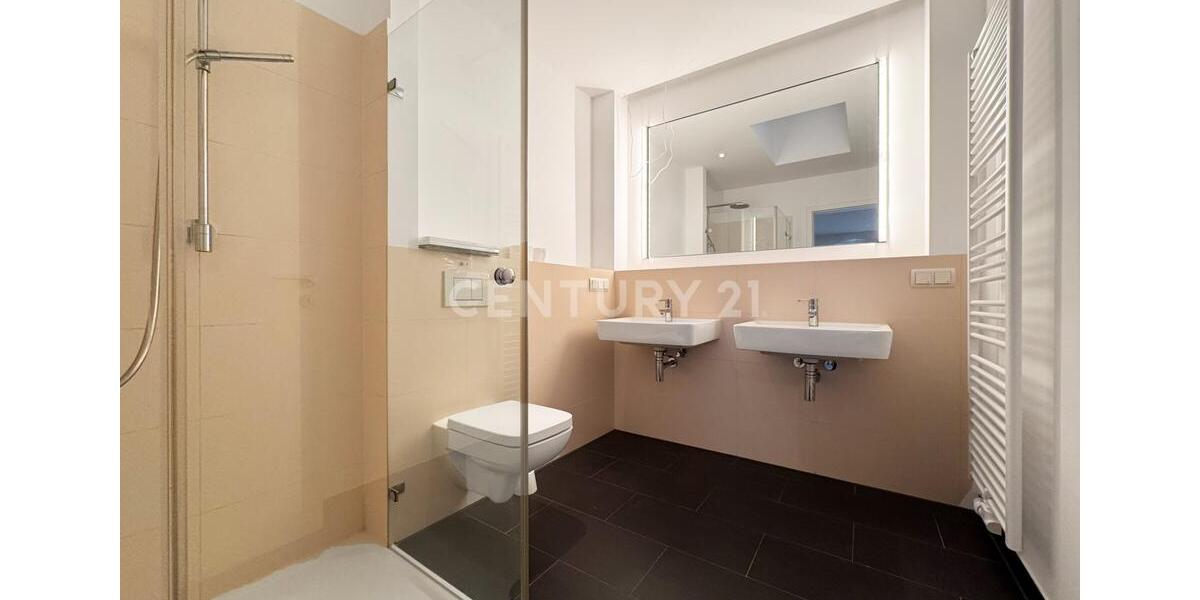 Maisonettenwohnung Frankfurt am Main Bockenheim - 3.5 Zimmer, 161 m&sup2;, 4.500&euro; | Angebot:20528593