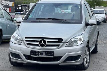 Mercedes B 180