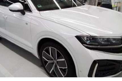 VW Touareg 5.292 km 74.981 € Neu-Isenburg 63263