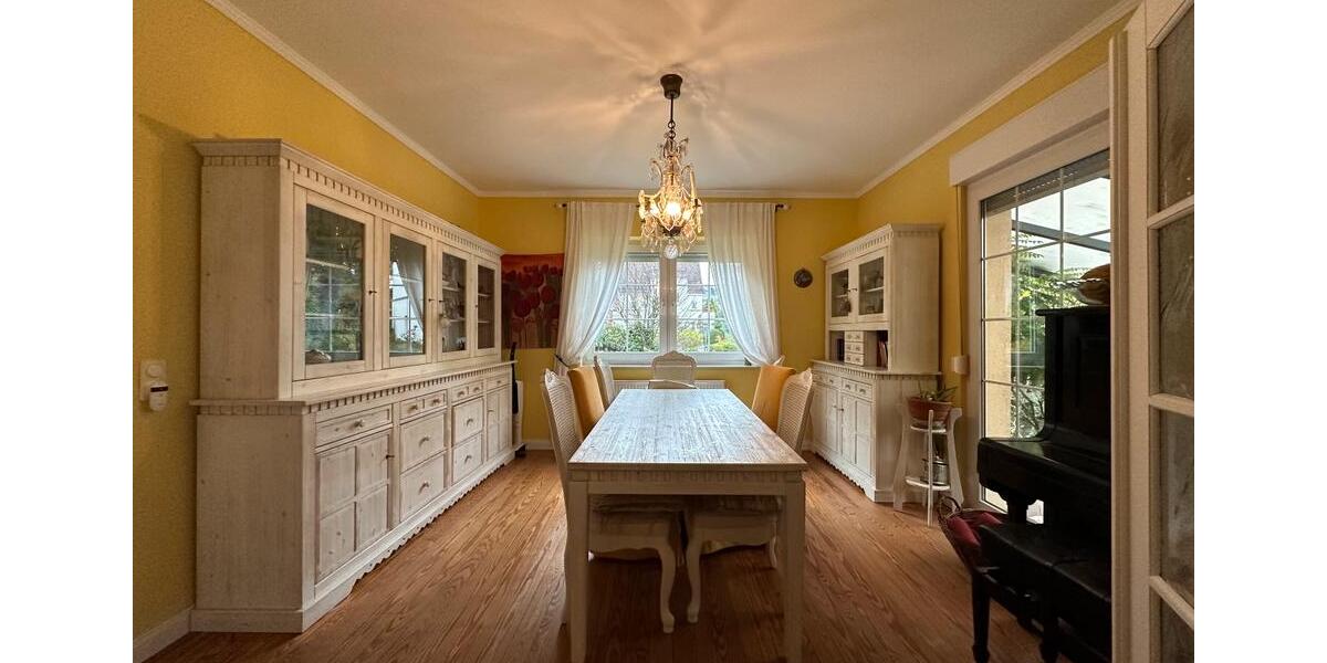 Etagenwohnung Offenbach am Main Buchrain - 8 Zimmer, 180 m&sup2;, 830.000&euro; | Angebot:24528023