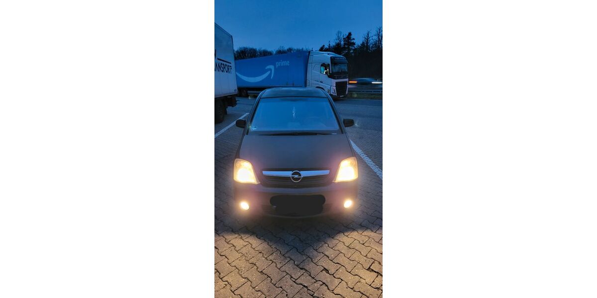Opel Meriva 138.200 km 2.999 &euro; Rodgau 63110