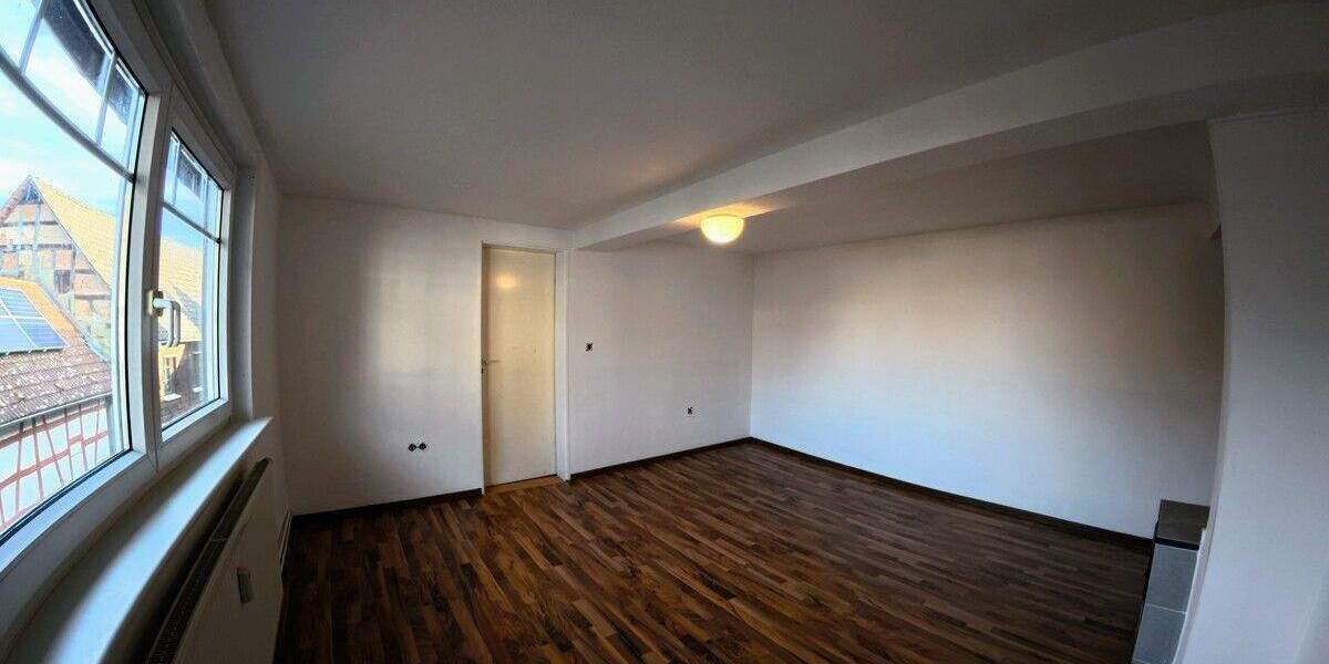 GROßZÜGIGE DREIZIMMERWOHNUNG MIT BESTEN ANBINDUNGEN NAHE GROß-UMSTADT 3 zimmer