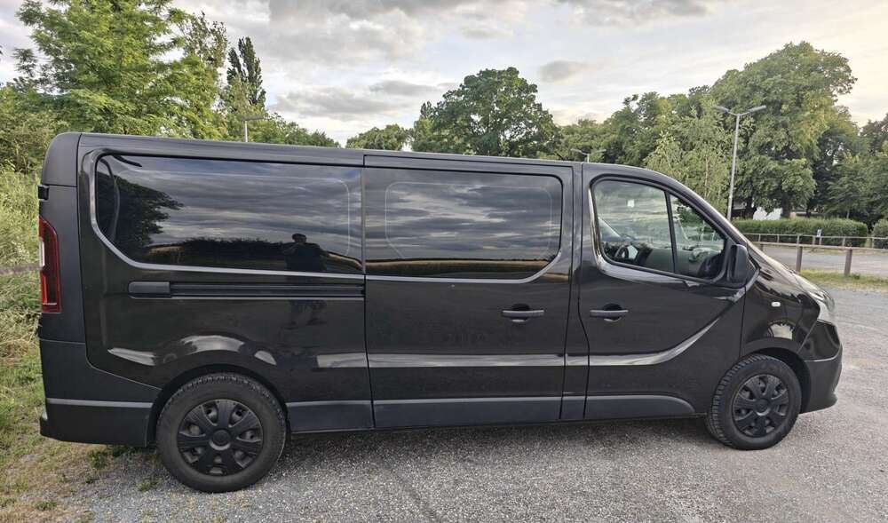Renault Trafic 111.000 km 17.900 &euro; Gernsheim 64579