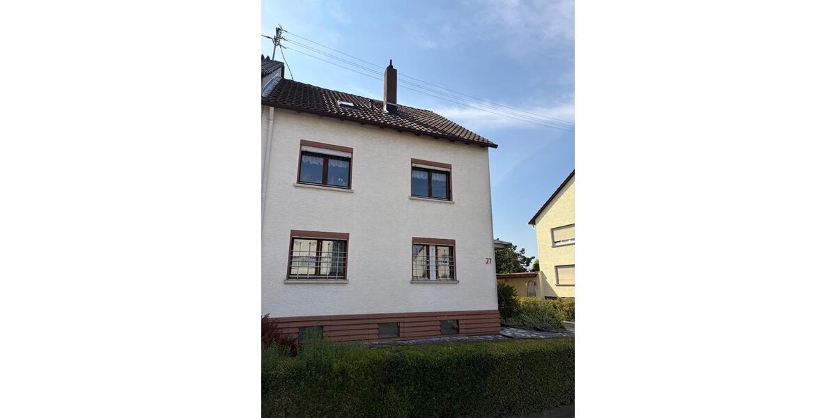 Doppelhaushälfte Frankfurt am Main Schwanheim - 8 Zimmer, 160 m&sup2;, 295.000&euro; | Angebot:27623708