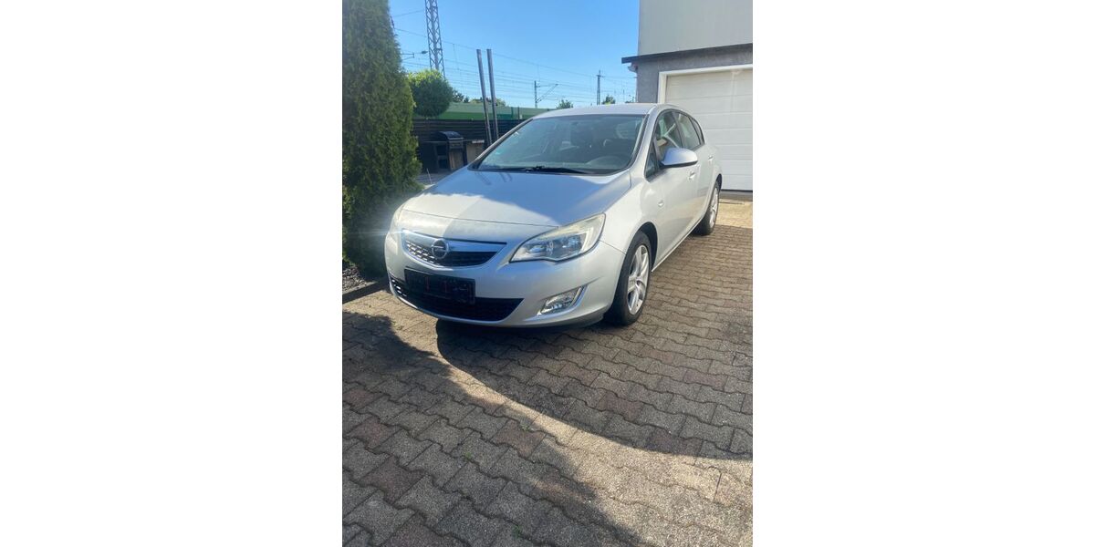 Opel Astra 309.000 km 750 &euro; Riedstadt 64560