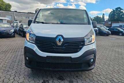 Renault Trafic 122.500 km 11.990 &euro; Frankfurt 65933