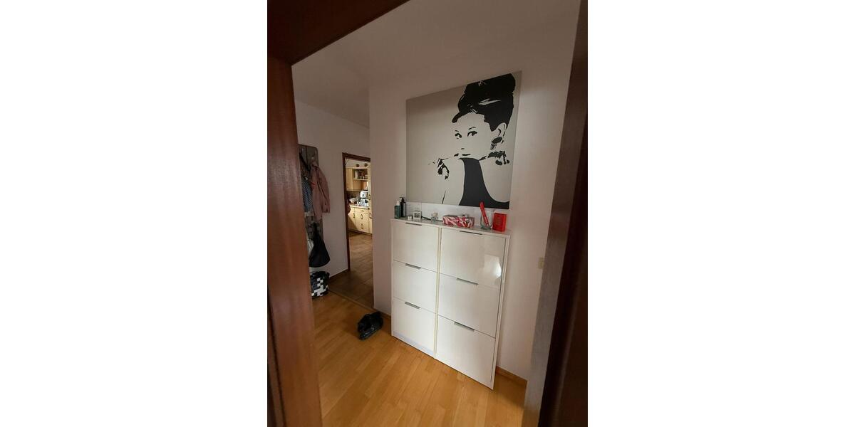 Dachgeschoßwohnung Stockstadt am Rhein - 3 Zimmer, 92 m&sup2;, 1.270&euro; | Angebot:26670903