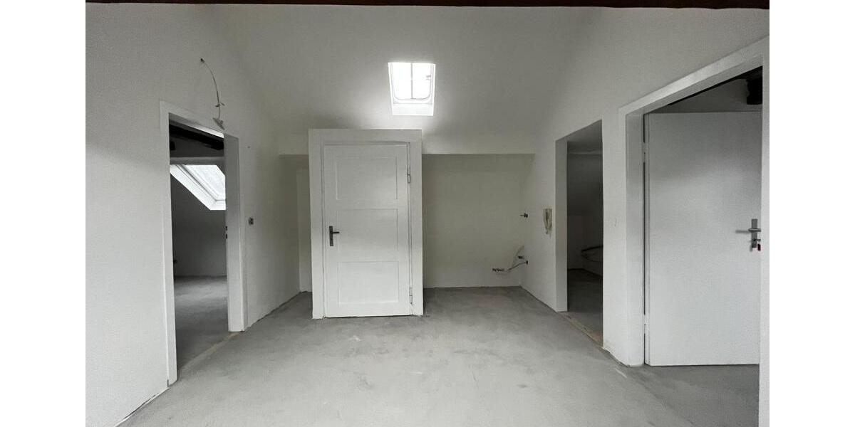 Dachgeschoßwohnung Darmstadt - 3 Zimmer, 64 m&sup2;, 1.100&euro; | Angebot:25440024