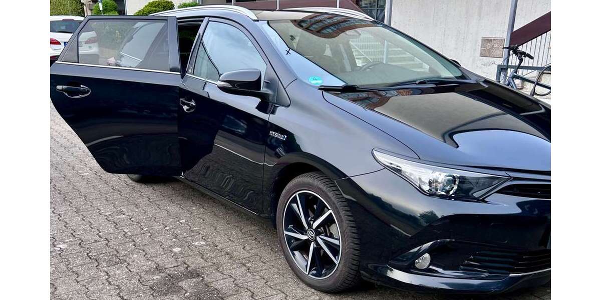 Toyota Auris 112.000 km 13.000 &euro; Frankfurt am Main, Stadt 60431