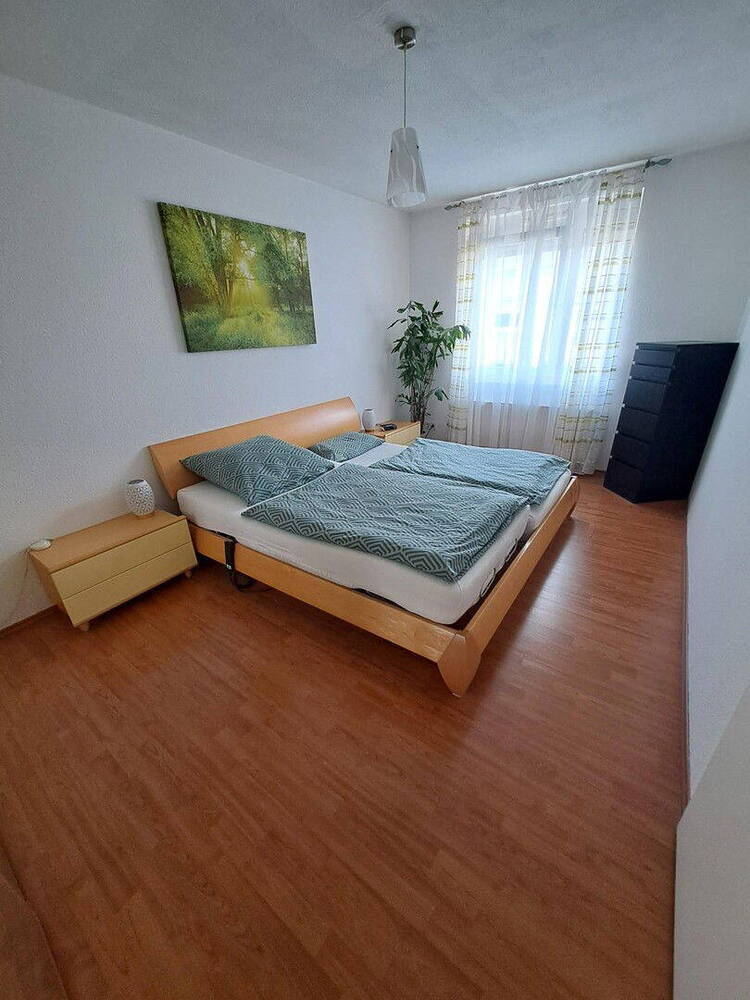 Großzügiges Familien - Reihenendhaus mit Loggia in Eschersheim