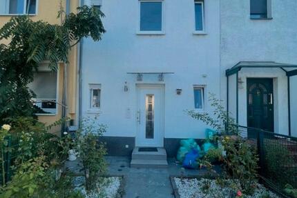 Wohnung Frankfurt am Main Ostend - 1 Zimmer, 33 m&sup2;, 900&euro; | Angebot:26209850