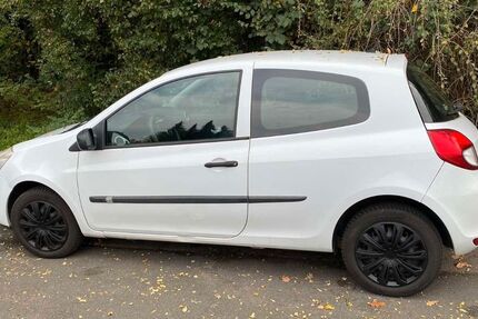 Renault Clio 208.200 km 2.400 &euro; Darmstadt 64287