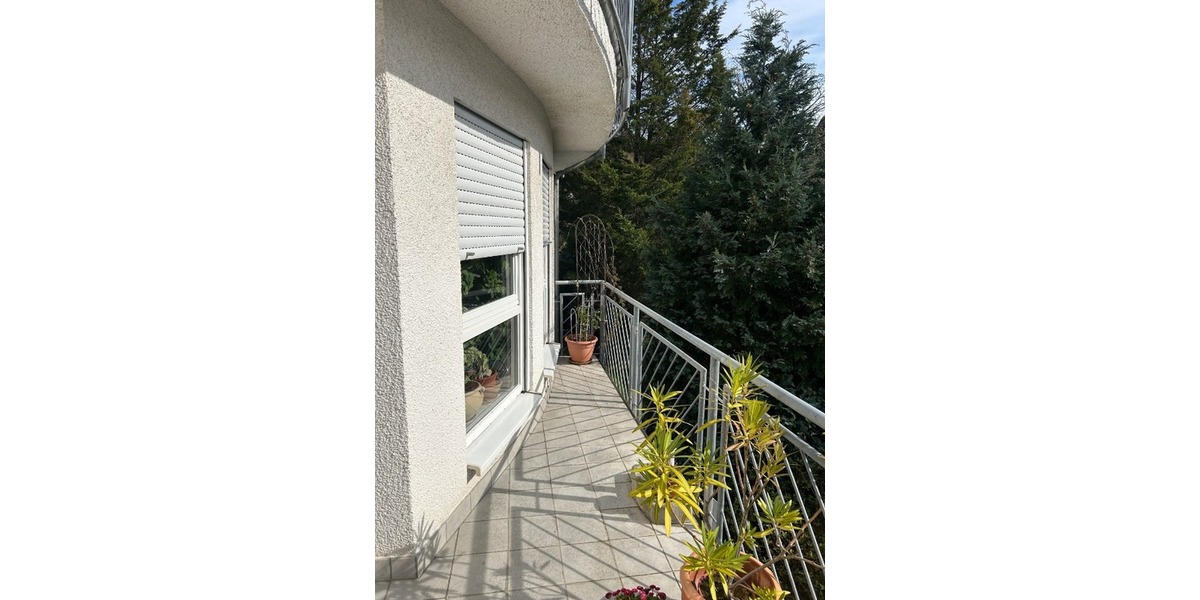 Zauberhafte 2 Zimmer Wohnung mit offener Küche und Balkon in Jugenheim zu verkaufen 2 zimmer