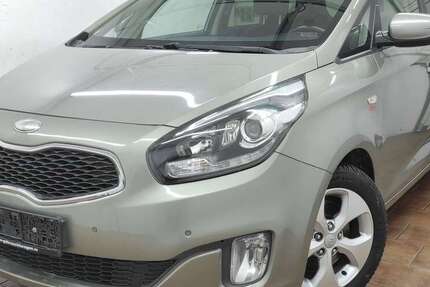 Kia Carens 110.635 km 7.799 &euro; Bickenbach 64404