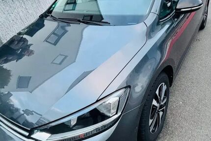 VW Touran 108.000 km 15.500 &euro; Dreieich 63303