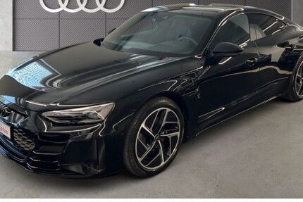Audi e-tron GT 33.280 km 65.610 &euro; Frankfurt am Main 60314