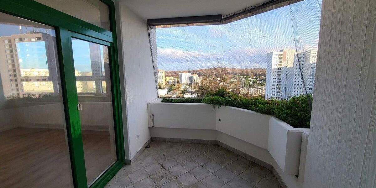 2,5-Zi.-Wohnung mit Einbauküche, Bad, Balkon und Tiefgaragenplatz (Darmstadt) 2 zimmer