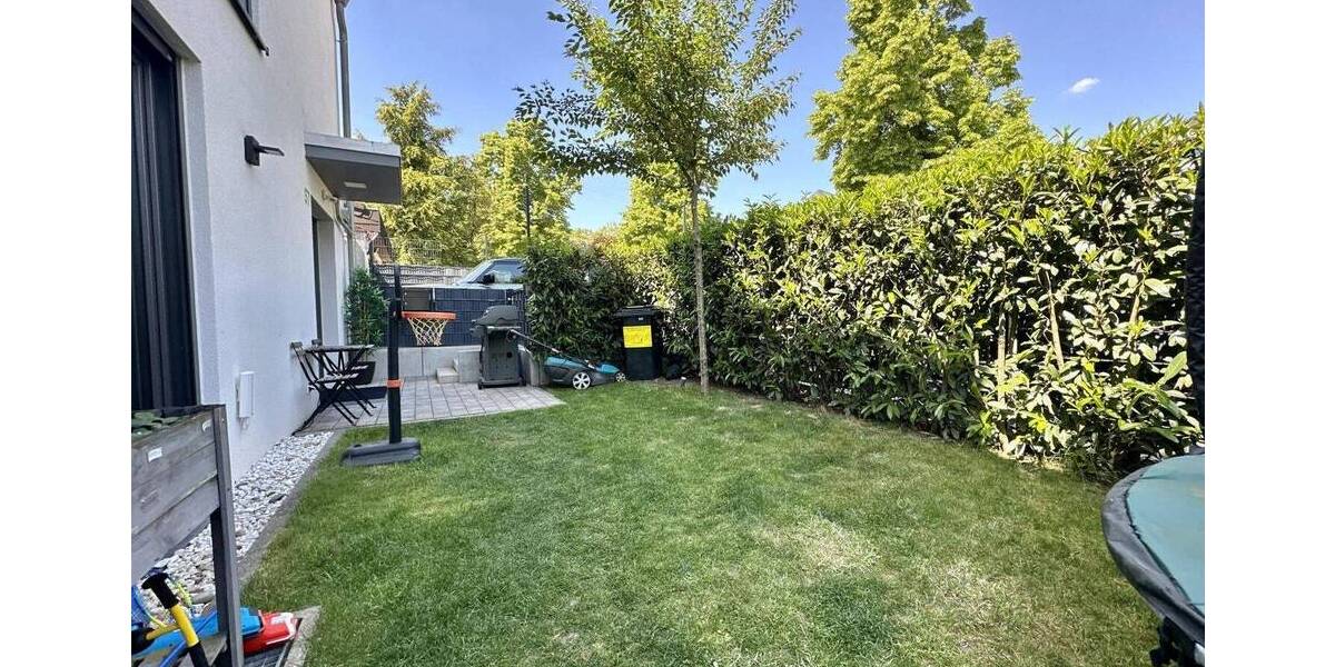 Luxuriöse Doppelhaushälfte mit exklusiver Ausstattung und Garage - OF-Buchrainviertel! 7 zimmer